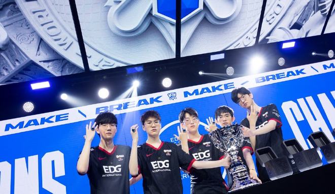 阿爾瓦羅有 阿爾瓦羅有